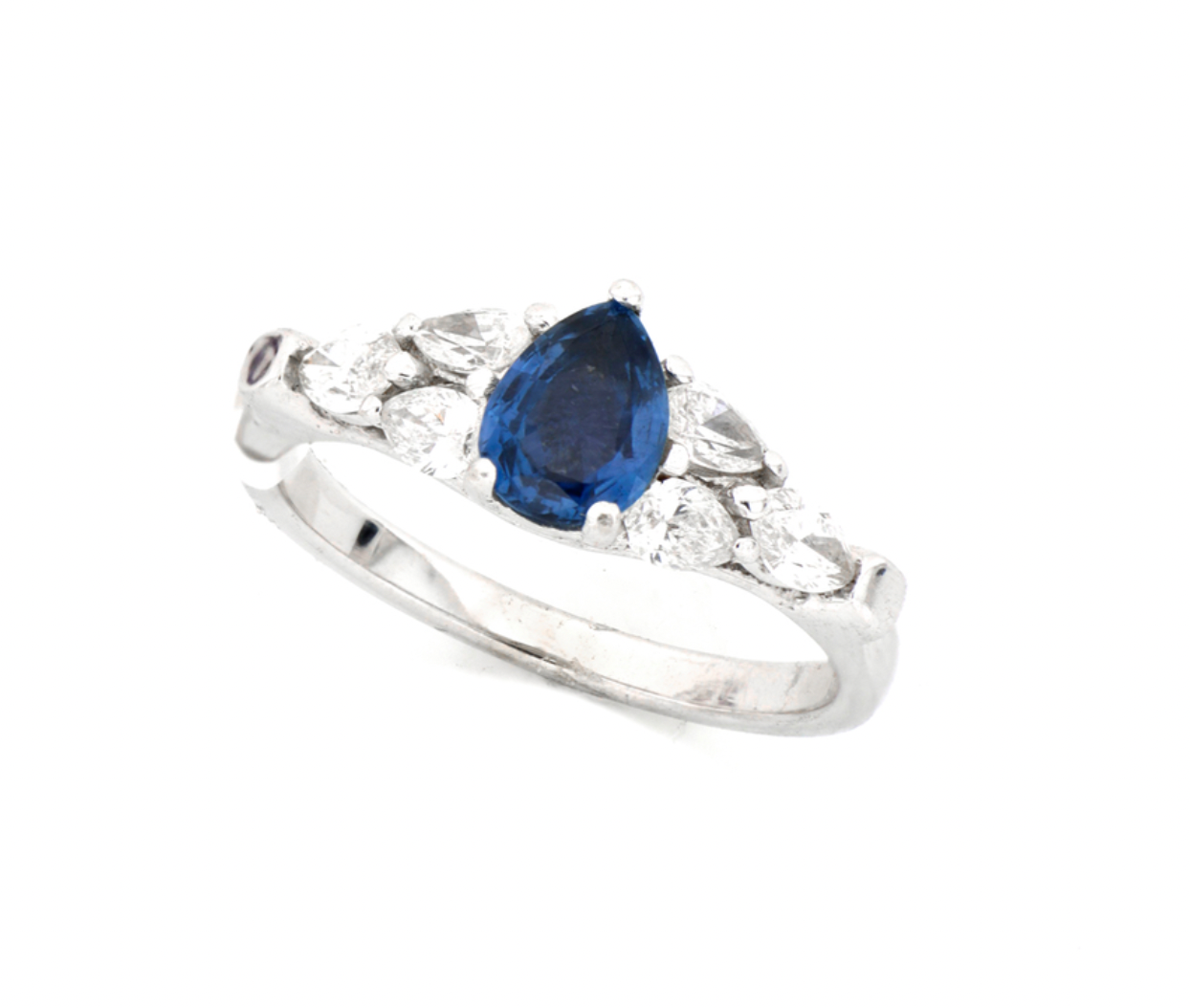 RING 1 SAPPHIRE AND DIAMONDS