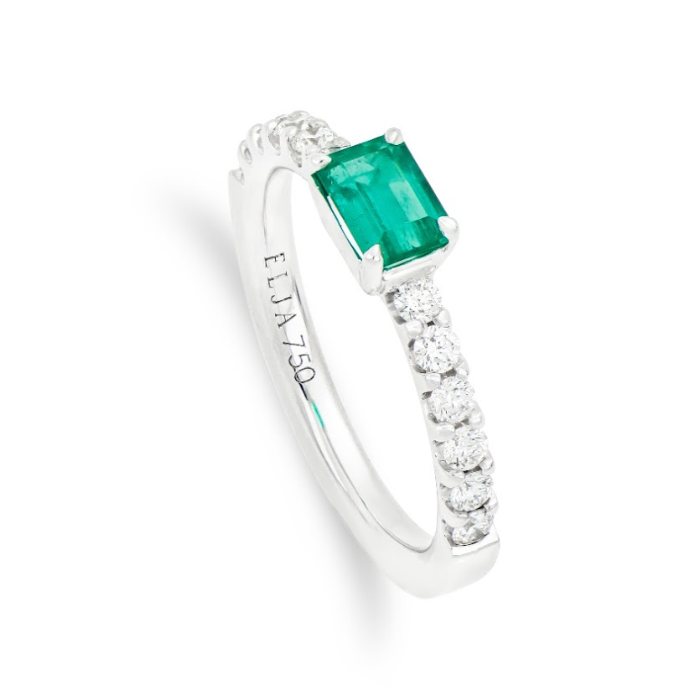 EMERALD AND DIAMOND RING